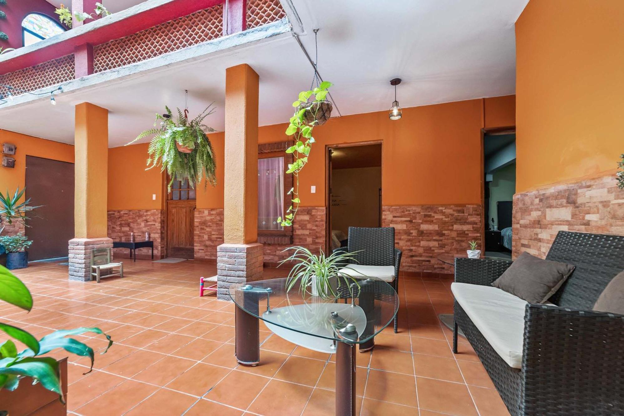 Charming 2-Bedroom Retreat In Lomas De Bezares Città del Messico Esterno foto